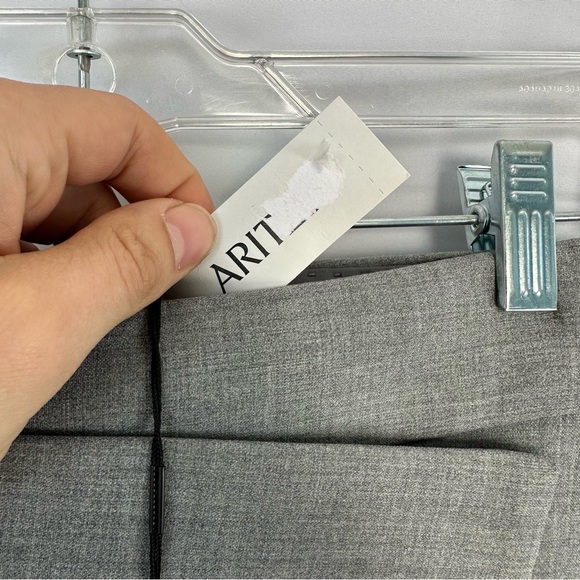 Babaton Grey Asymmetrical Mini Skirt Size 0 NWT Film Worn - Picture 4 of 9